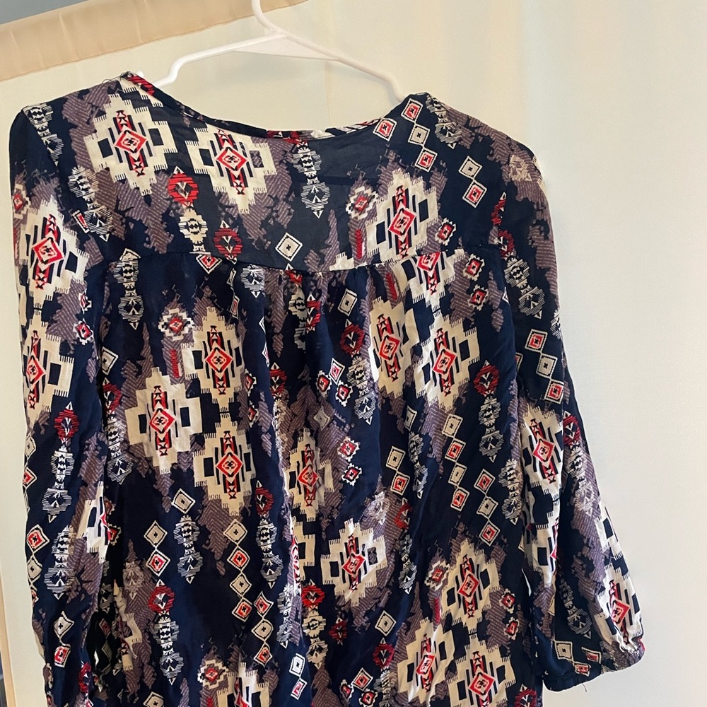 Mossimo shirt - Picture 2 of 3